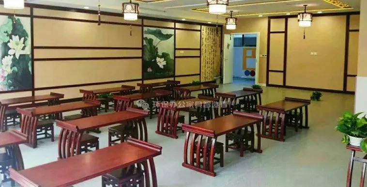 國(guó)學(xué)教室家具、國(guó)學(xué)桌、仿古書(shū)畫(huà)桌、馬鞍桌圖片