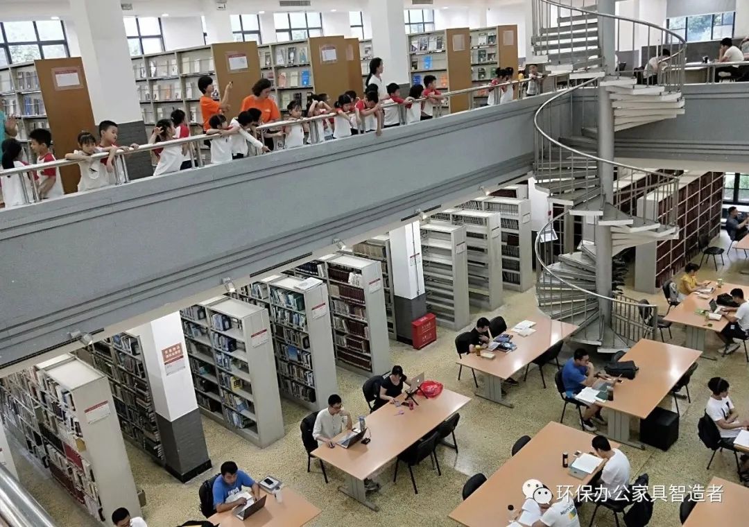 圖書(shū)館家具
